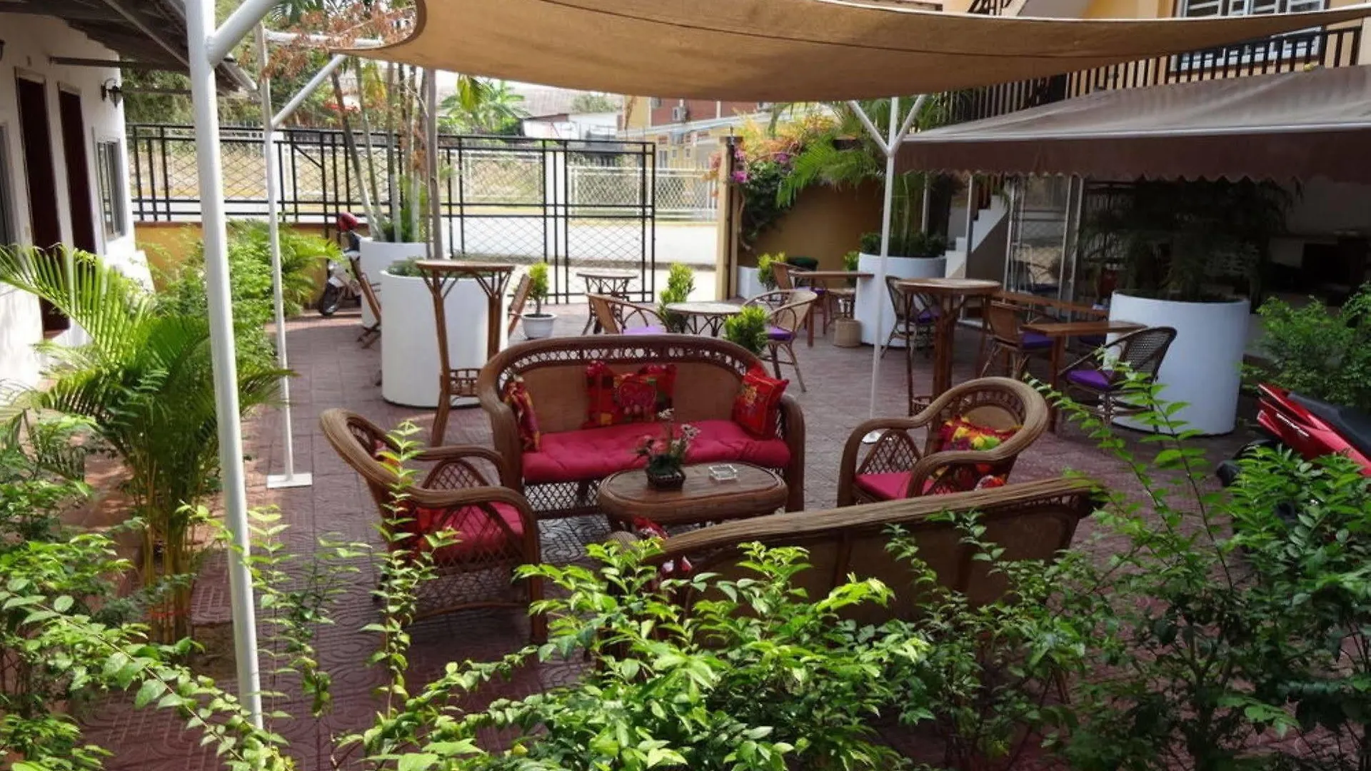 Kong Bar And Guesthouse Hotel Sihanoukville